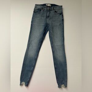 Zara Dark Blue Skinny Jeans size 4